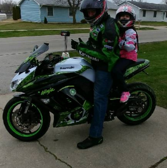 Meet your Posher, Christopher - Picture 1 of 6